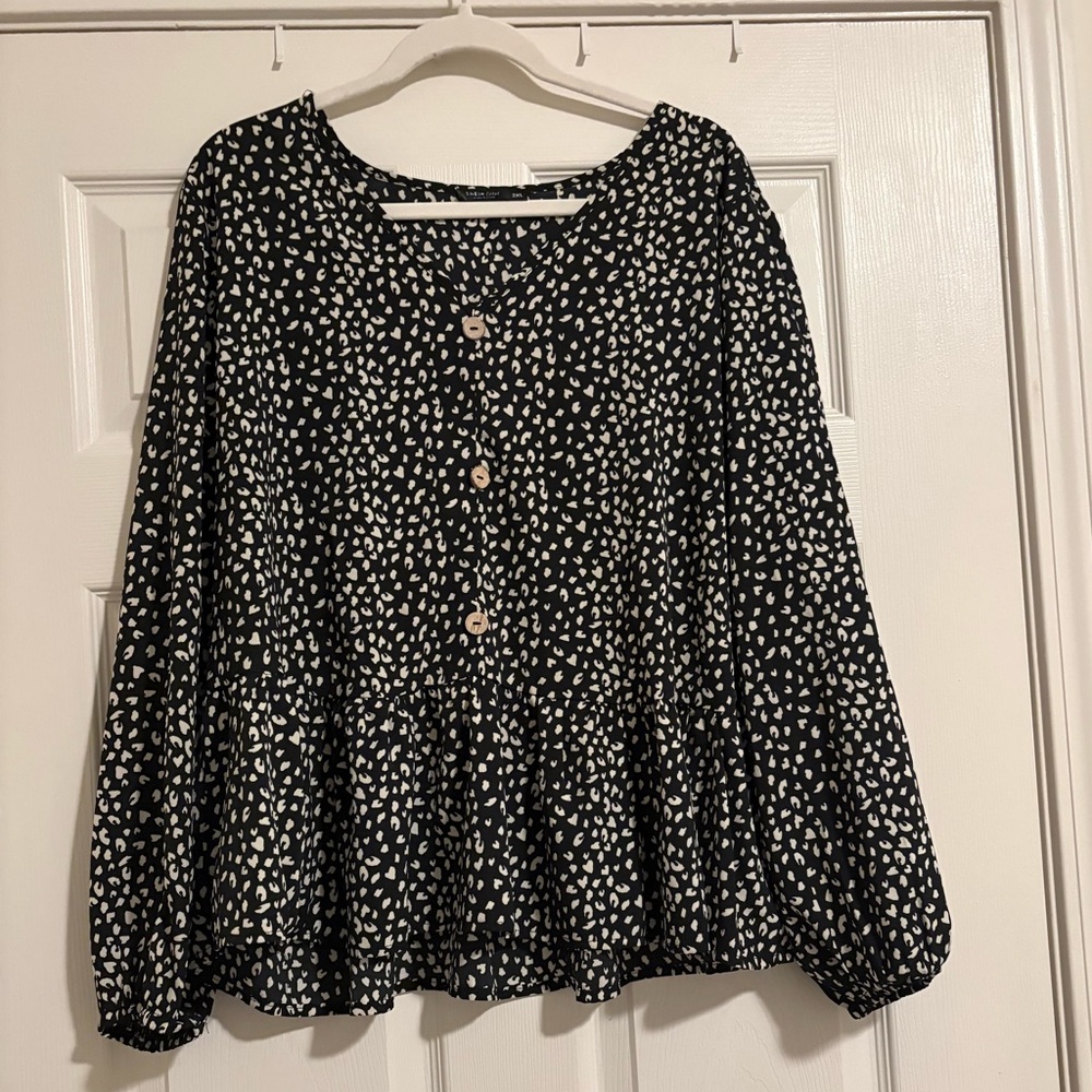 Black and White Printed Peplum Women's Top